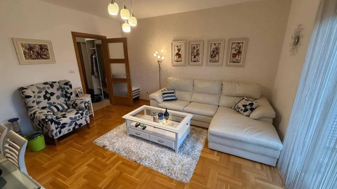 Prodaja, dvosoban stan, 70m², Pobrežje, Podgorica