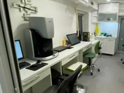 Prodaja, poslovni prostor, 70m², Čubura, Beograd - image 1