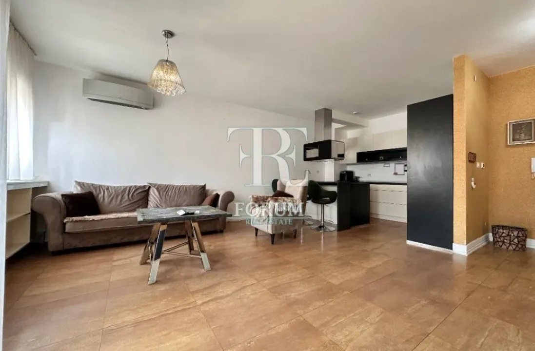 Izdavanje, jednosoban stan, 68m², City Kvart, Podgorica