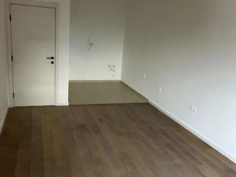 Prodaja, jednosoban stan, 43m², Stari Aerodrom, Podgorica - image 5