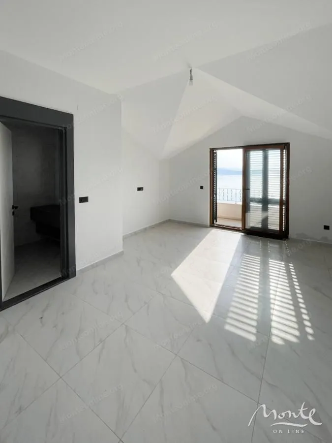 Prodaja, dvosoban stan, 105m², Bijela, Herceg Novi
