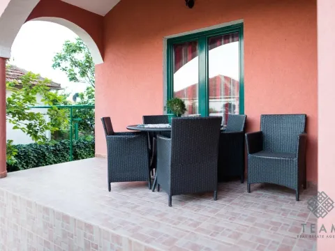 Rent, three bedroom apartment, 120m², Ibričevina, Podgorica - image 12