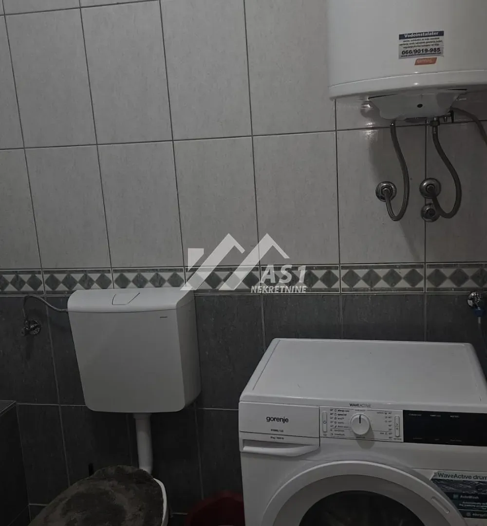 Izdavanje, jednosoban stan, 33m², Grbavica, Novi Sad Sve Podlokacije