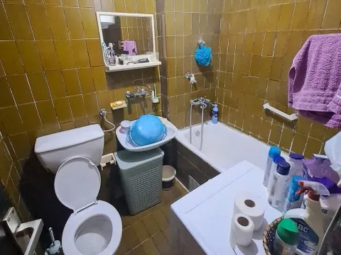 Prodaja, trosoban stan, 108m², Blok 5, Podgorica - image 10