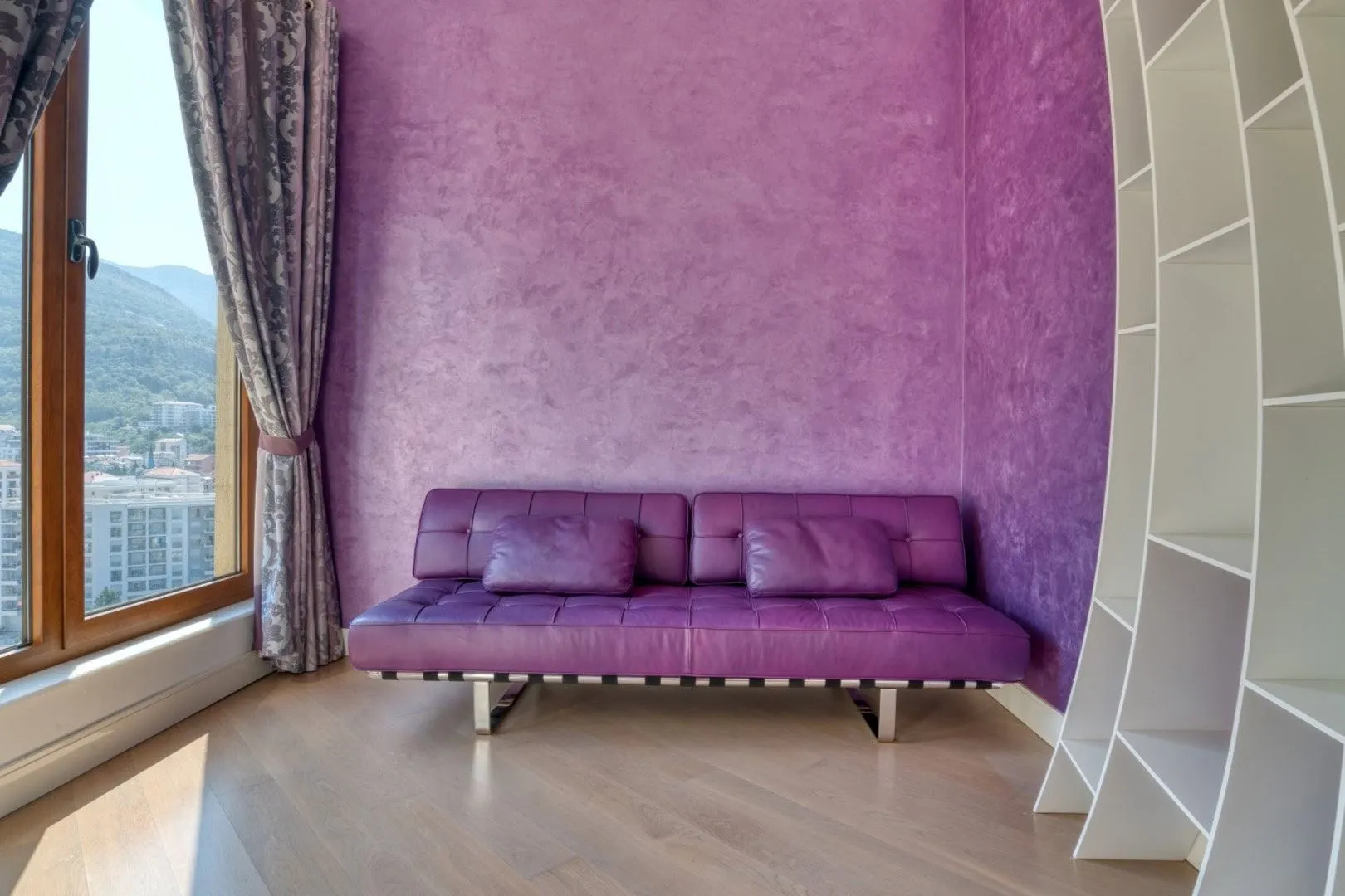 Sale, four bedroom apartment, 199m², Bečići, Budva