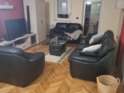 Izdavanje, trosoban stan, 90m², Detelinara, Novi Sad Sve Podlokacije - image 3
