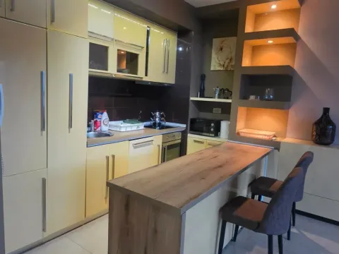 Izdavanje, dvosoban stan, 70m², City Kvart, Podgorica - image 13