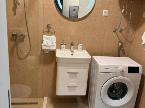 Prodaja, jednosoban stan, 37m², Tološi, Podgorica - image 5