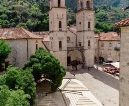 Prodaja, dvosoban stan, 62m², Stari Grad Kotor, Kotor - image 3