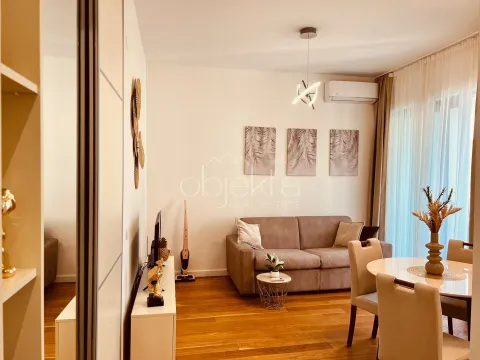 Izdavanje, stan, 49m², Tivat, Crna Gora - image 2