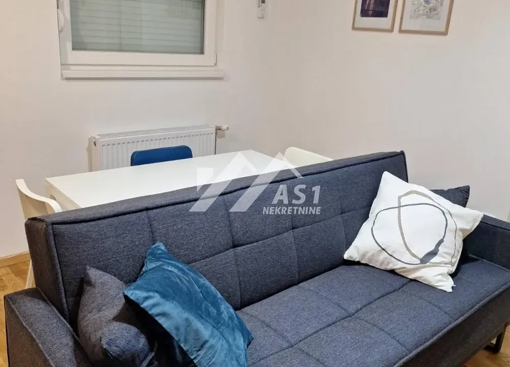 Izdavanje, jednosoban stan, 35m², Stari Majur, Petrovaradin