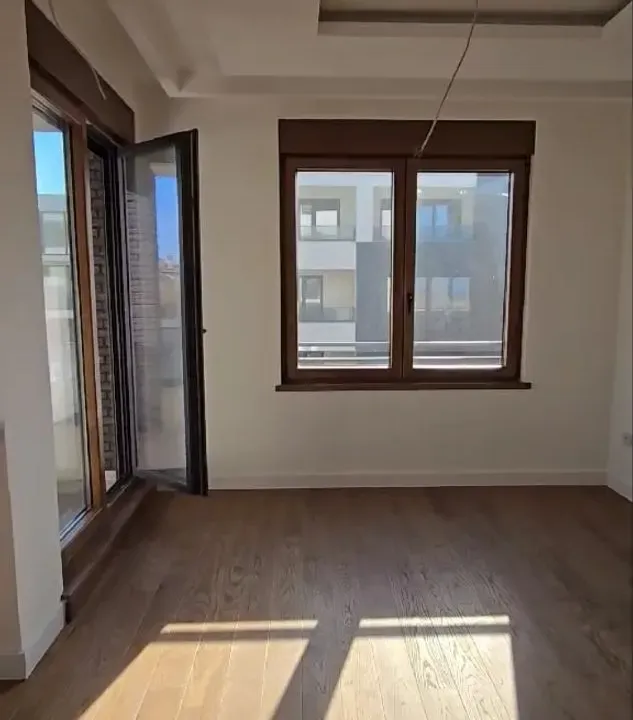 Prodaja, dvosoban stan, 62m², Zemun Sve Podlokacije, Beograd