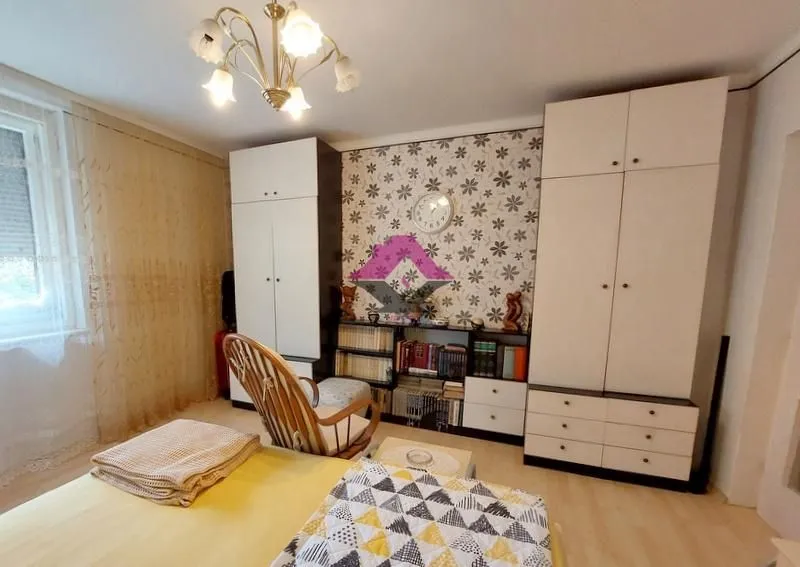 Sale, three bedroom apartment, 77m², Zemun Sve Podlokacije, Beograd