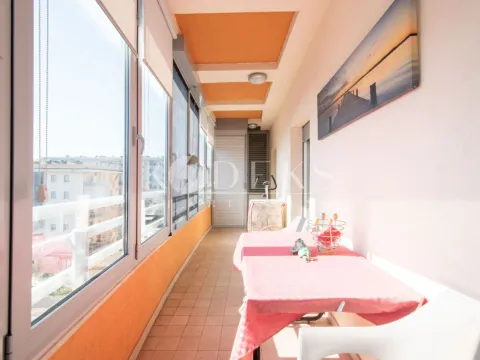 Rent, two bedroom apartment, 74m², City Kvart, Podgorica - image 13