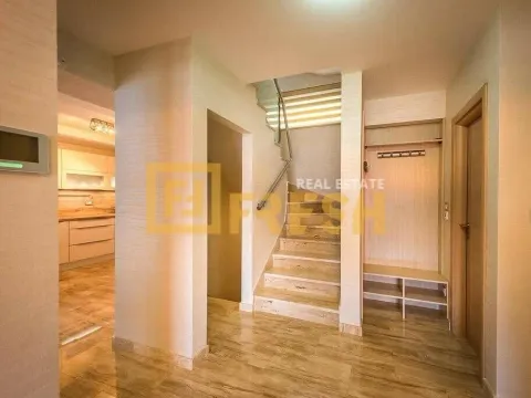 Prodaja, kuća, 300m², Tivat, Crna Gora - image 7