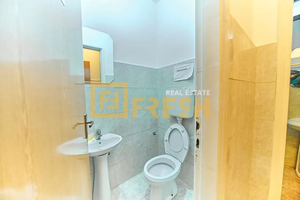 Rent, office space, 228m², Preko Morače, Podgorica