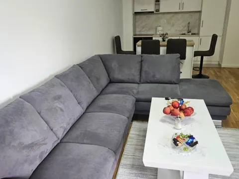 Rent, two bedroom apartment, 65m², Stari Aerodrom, Podgorica - image 3