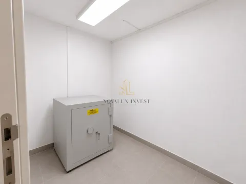 Rent, office space, 200m², Centar, Podgorica - image 11