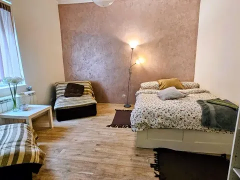 Izdavanje, dvosoban stan, 38m², Obilićev Venac, Beograd - image 2