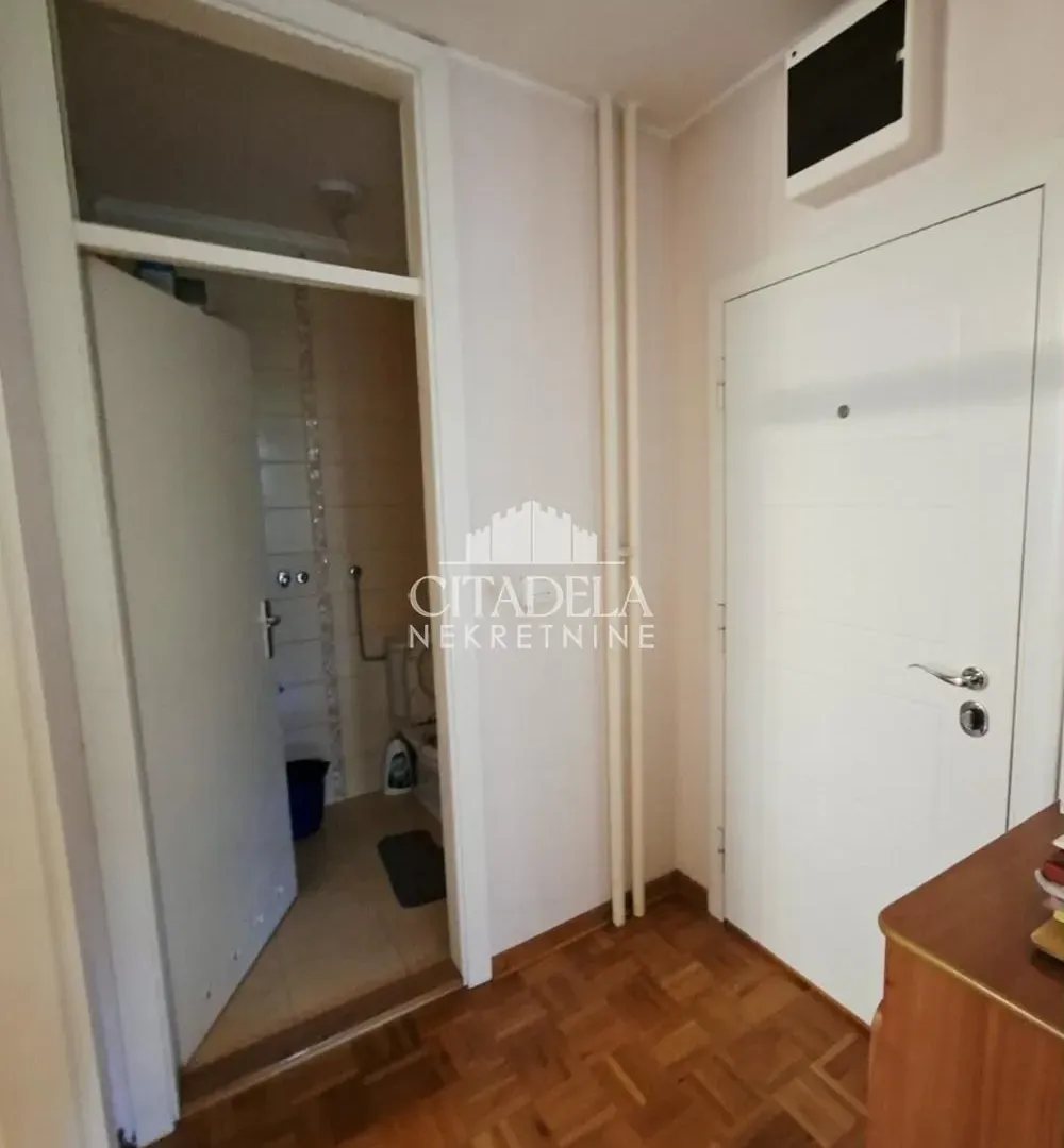 Prodaja, trosoban stan, 90m², Bezanijska Kosa 1, Bežanijska Kosa Sve Podlokacije