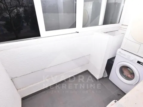 Rent, two bedroom apartment, 76m², Blok 6, Podgorica - image 17