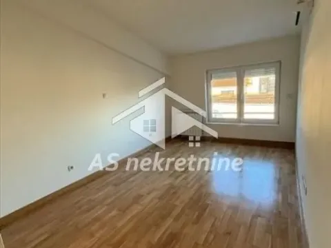 Rent, three bedroom apartment, 130m², Senjak, Beograd - image 6