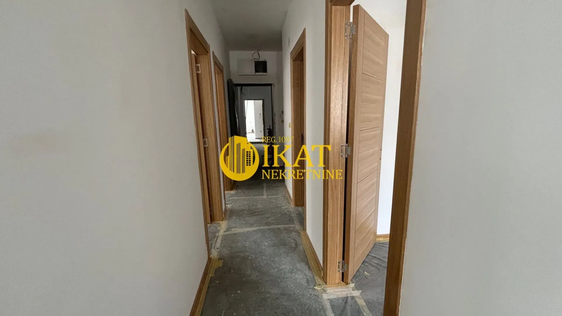 Prodaja, četvorosoban stan, 73m², Kluz, Zvezdara Sve Podlokacije