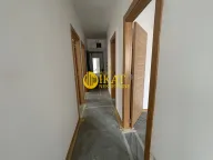 Prodaja, četvorosoban stan, 73m², Kluz, Zvezdara Sve Podlokacije - image 1