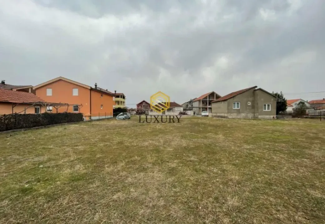 Prodaja, plac, 1000m², Tuzi, Podgorica