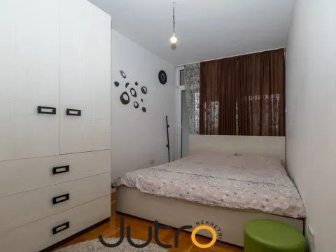 Rent, two bedroom apartment, 60m², City Kvart, Podgorica - image 4