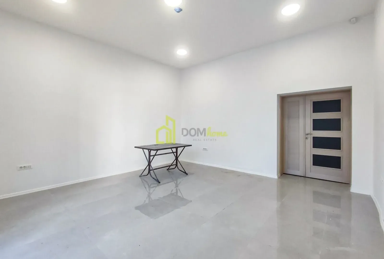 Rent, office space, 55m², Centar, Podgorica
