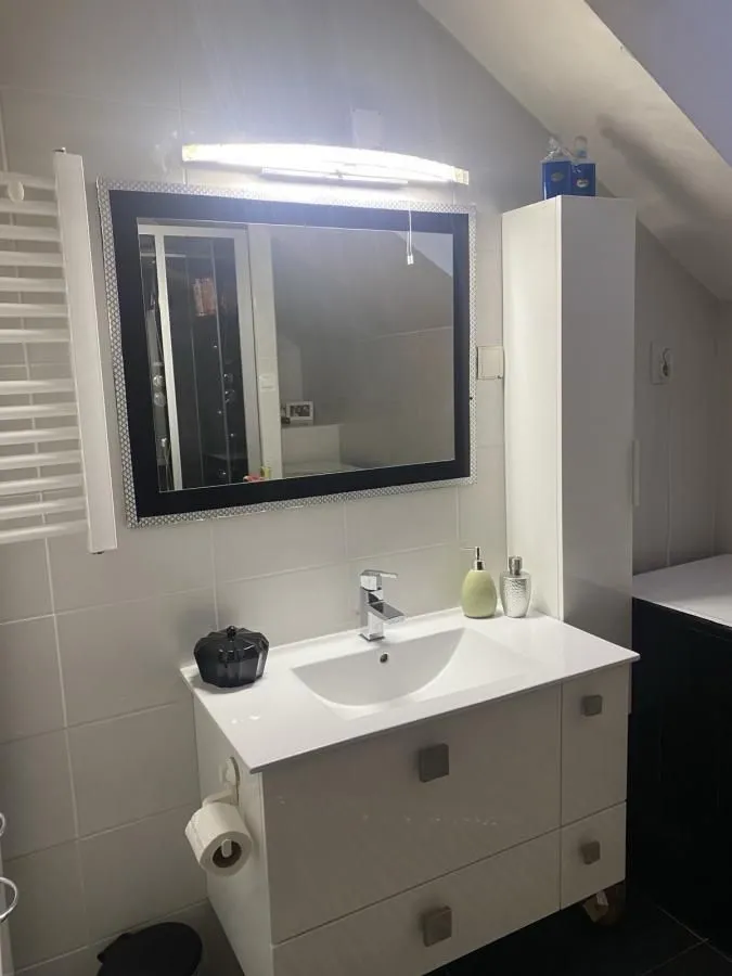Prodaja, četvorosoban stan, 120m², Novo naselje, Novi Sad