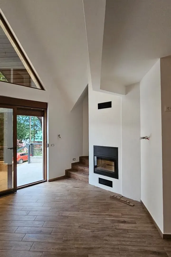 Prodaja, trosoban stan, 160m², Ivan Do, Žabljak