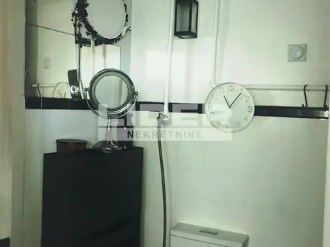 Sale, two bedroom apartment, 43m², Stari Grad, Beograd - image 5