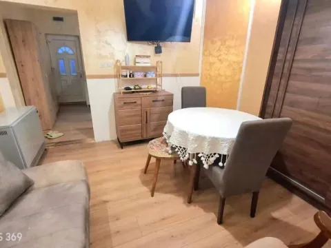 Prodaja, jednosoban stan, 26m², Zemun Centar, Zemun Sve Podlokacije - image 3