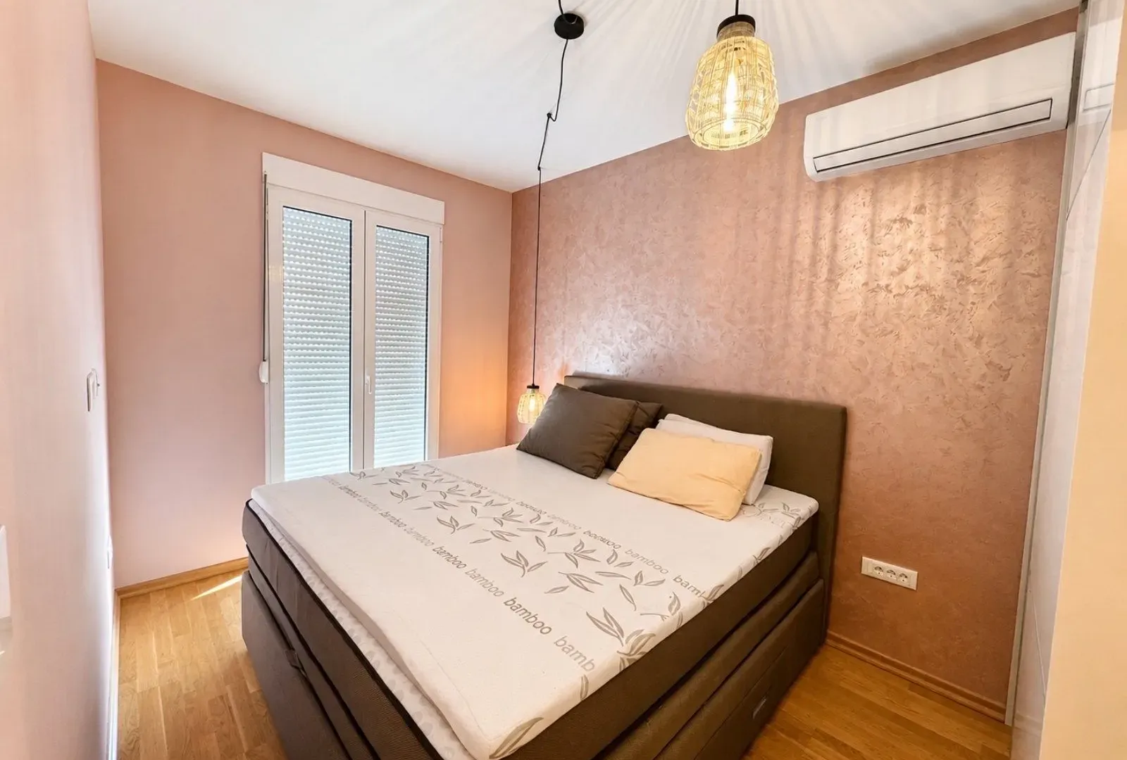 Izdavanje, dvosoban stan, 58m², Dalmatinska ulica, Podgorica