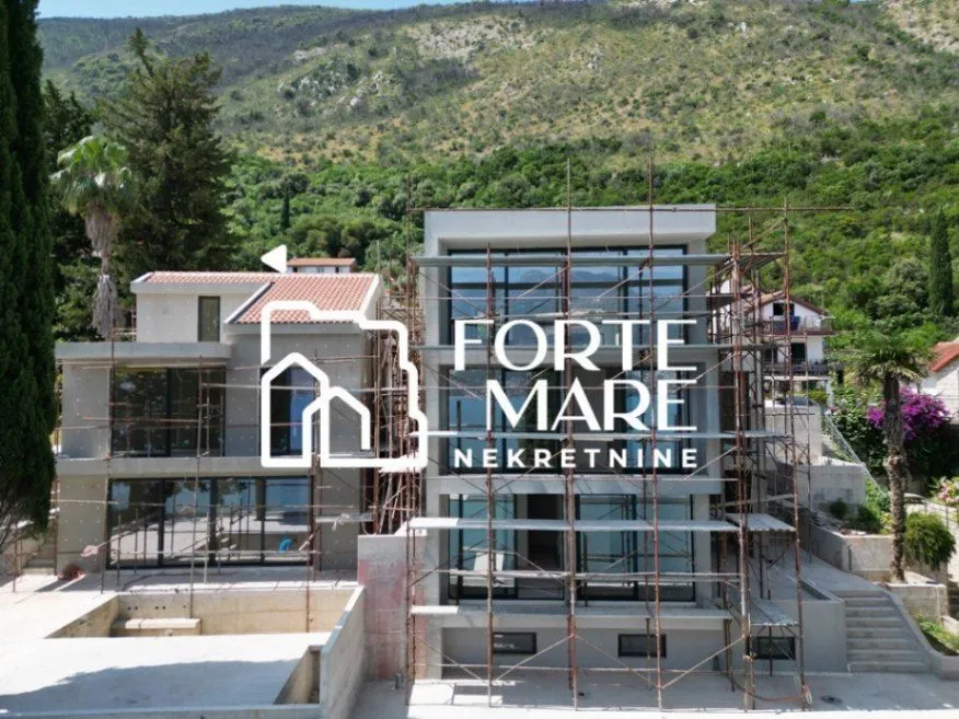 Sale, house, 309m², Njivice, Herceg Novi