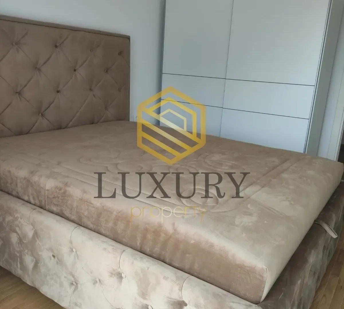 Izdavanje, jednosoban stan, 43m², Stari Aerodrom, Podgorica
