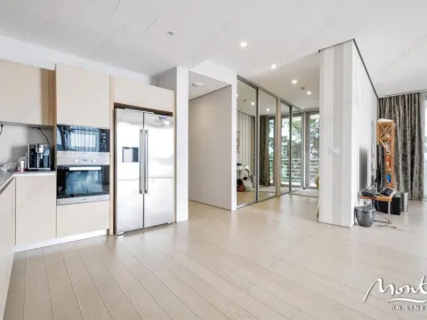 Prodaja, dvosoban stan, 179m², Budva, Crna Gora - image 2