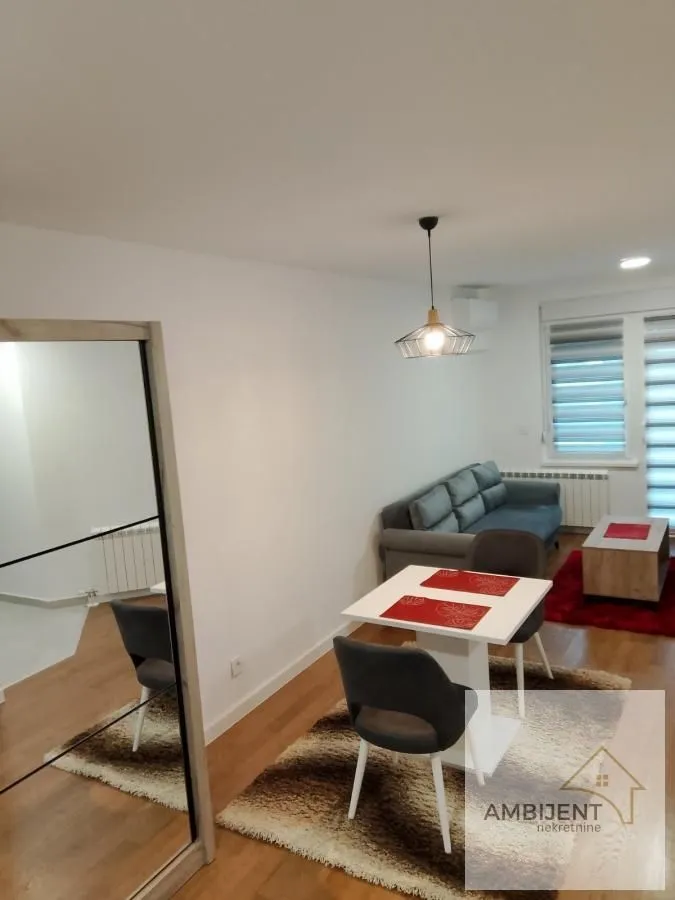 Rent, one bedroom apartment, 35m², Zemun Sve Podlokacije, Beograd