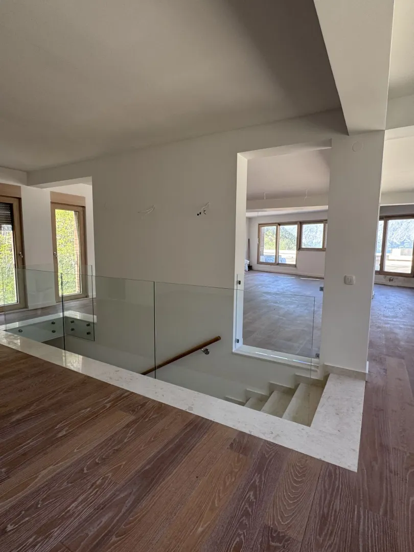 Prodaja, stan, 173m², Kotor, Crna Gora