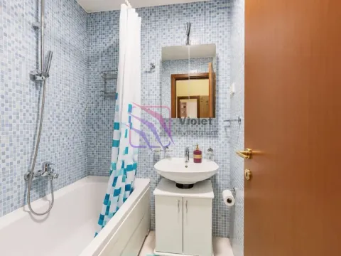 Prodaja, jednosoban stan, 50m², City Kvart, Podgorica - image 2