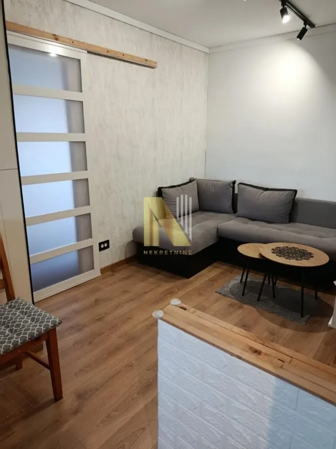 Izdavanje, dvosoban stan, 36m², Novo naselje, Novi Sad
