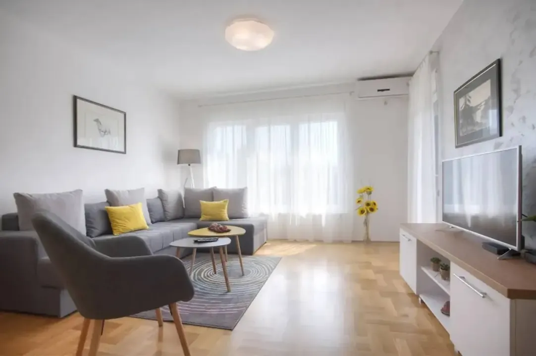Rent, three bedroom apartment, 74m², Dubovica, Budva