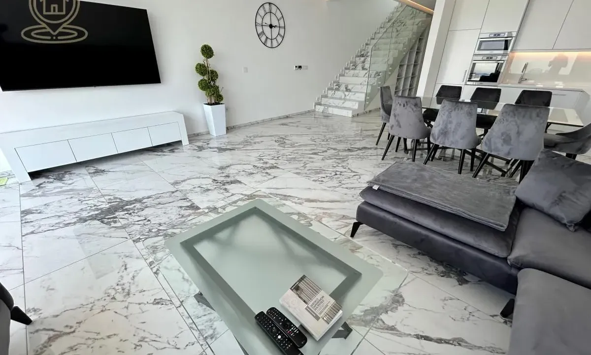 Izdavanje, kuća, 180m², Sremska Kamenica, Petrovaradin