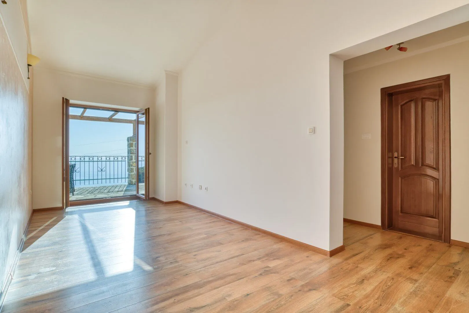 Sale, house, 388m², Petrovac, Budva