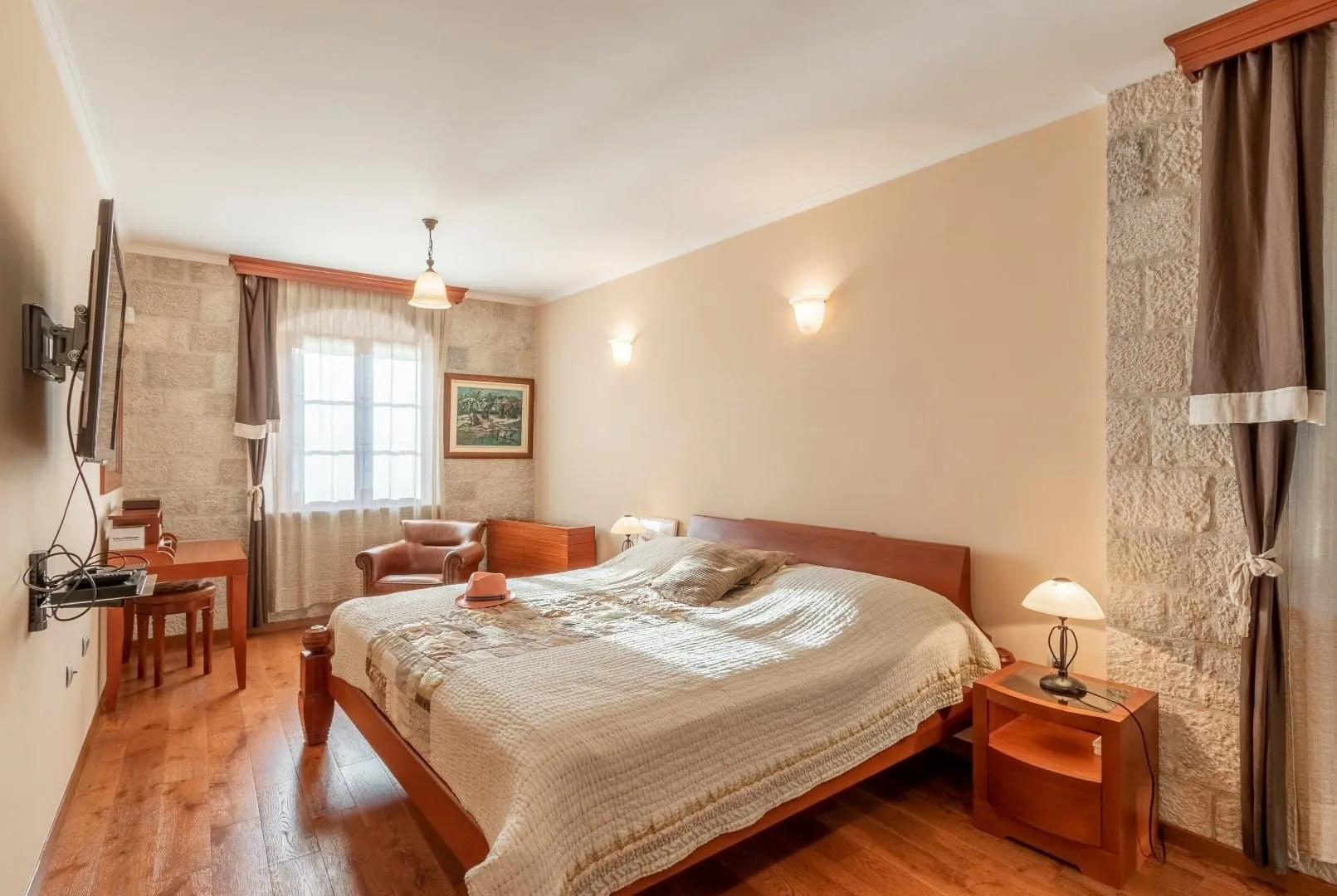 Sale, house, 436m², Ljuta, Kotor