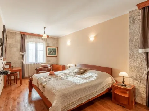 Sale, house, 436m², Ljuta, Kotor - image 17