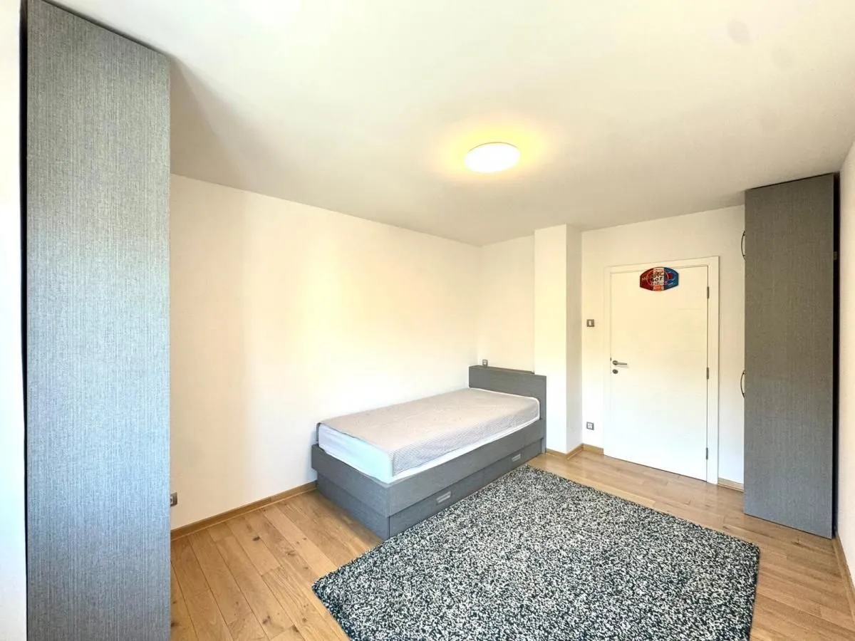 Rent, three bedroom apartment, 94m², Lion, Zvezdara Sve Podlokacije