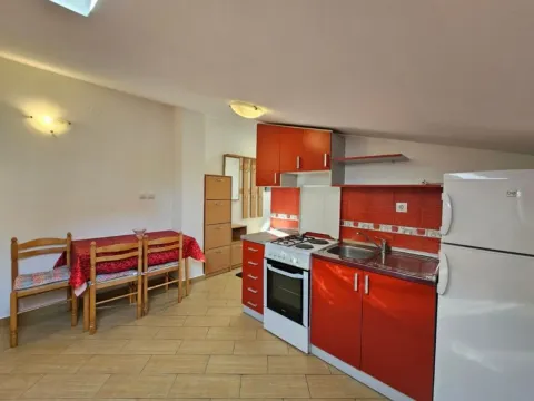 Izdavanje, jednosoban stan, 55m², Seljanovo, Tivat - image 4